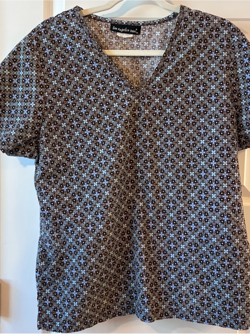 Los Angeles Rose Women’s Scrub Top Brown Floral V-Neck